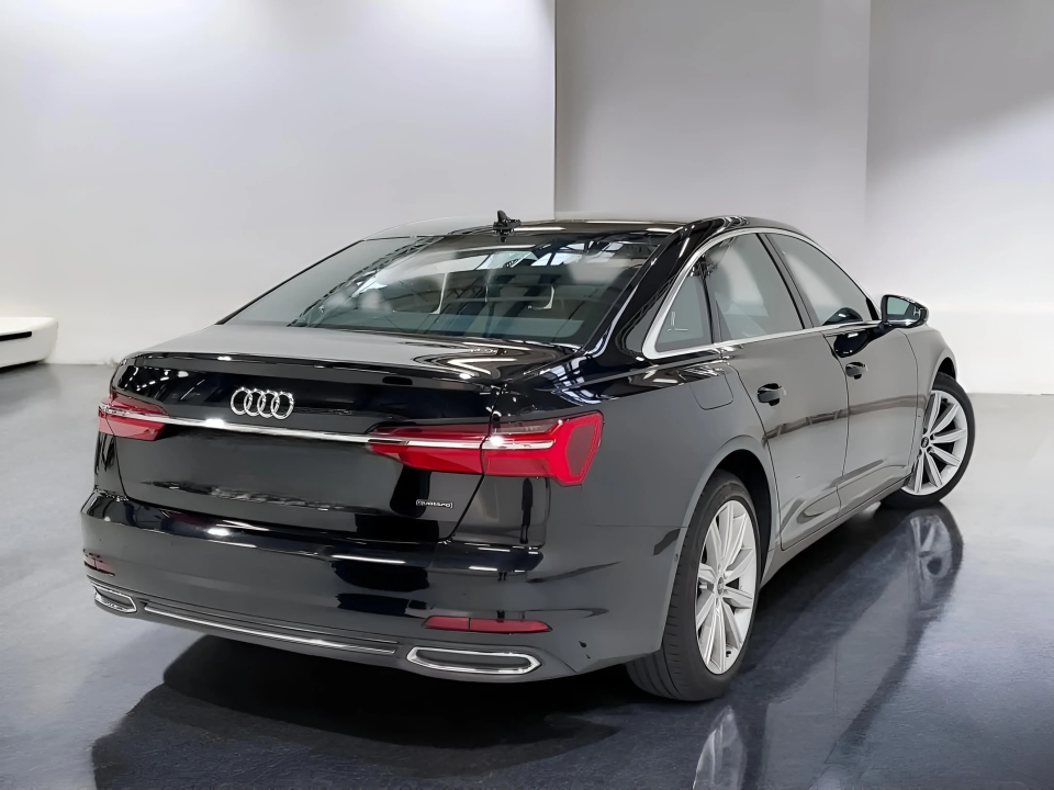 Audi A6 40 TDI quattro Limuzina (2)