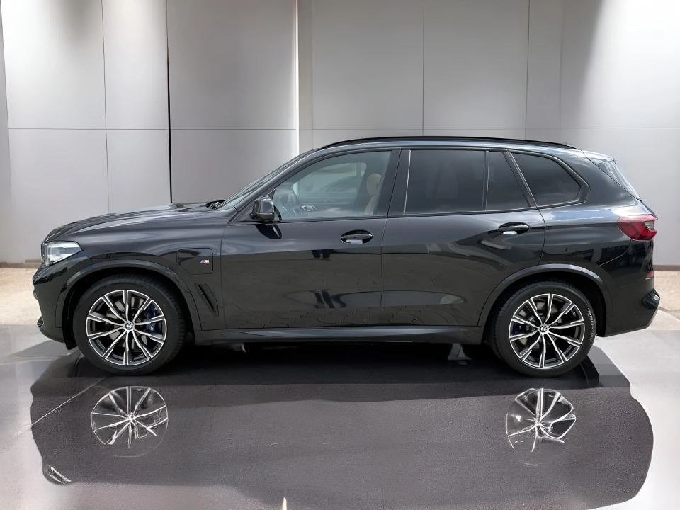 BMW X5 xDrive45e M-Sport (5)