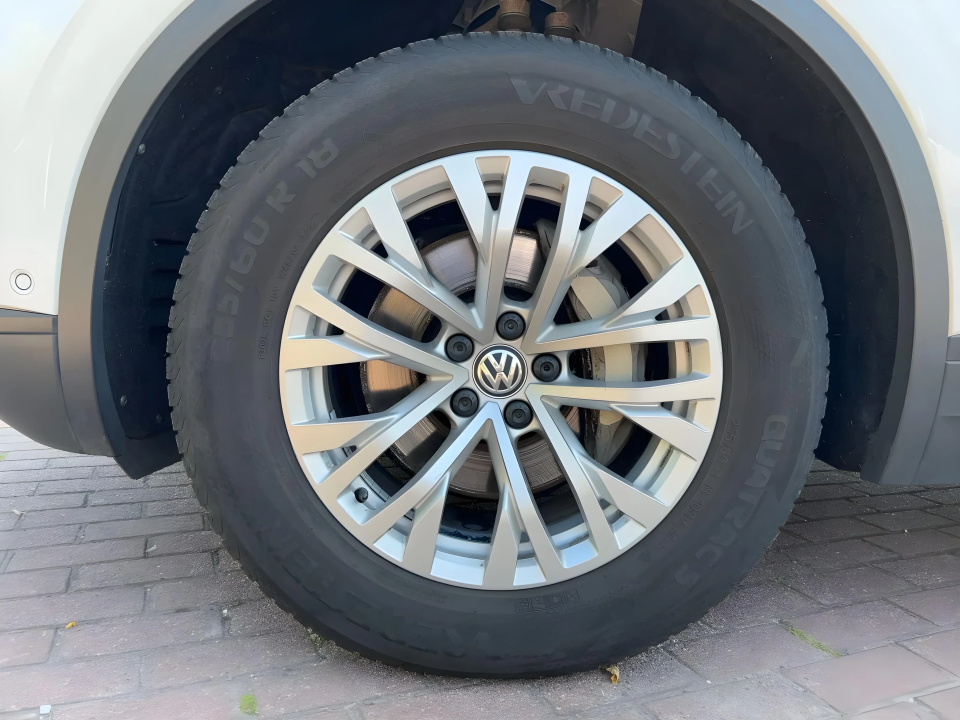 Volkswagen Touareg 3.0 V6 TDI - foto 12