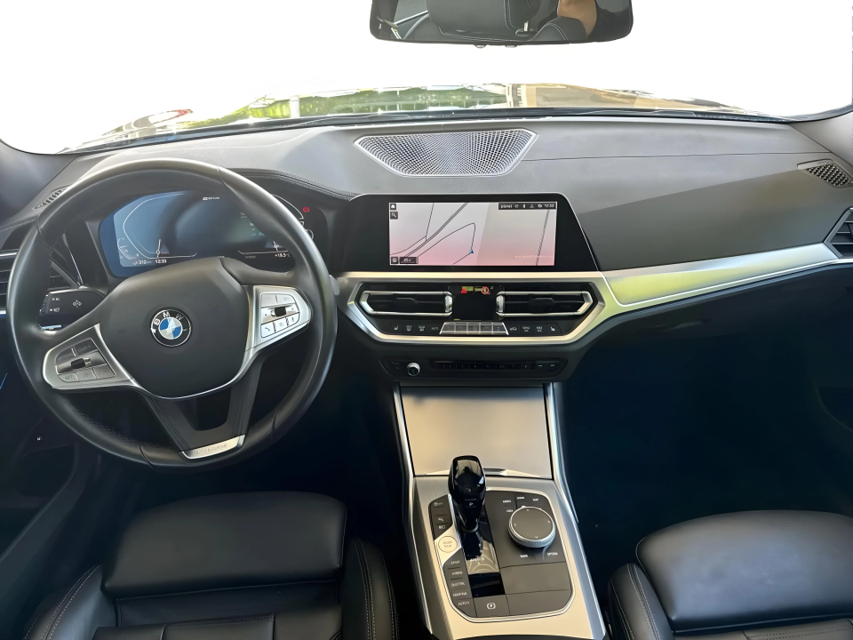 BMW Seria 3 330e Luxury Line - foto 6