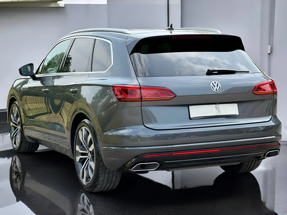 Volkswagen Touareg 3.0 V6 TDI R-Line (2)