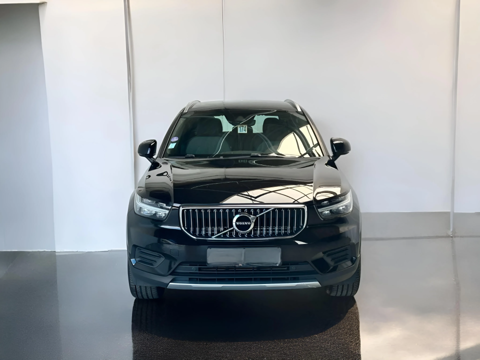 Volvo XC 40 T4 Recharge Business (2)