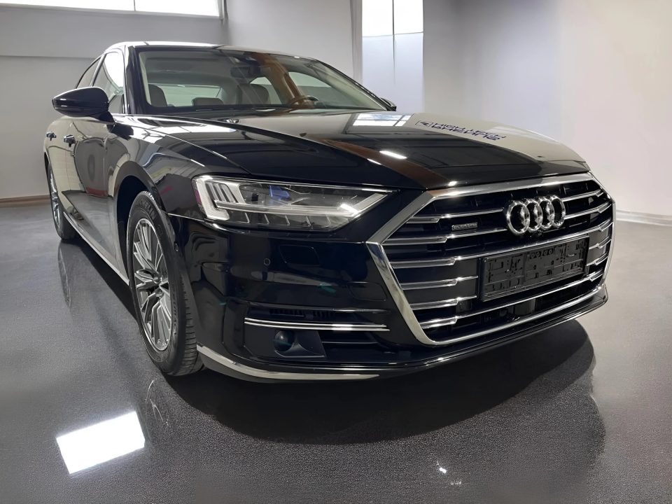 Audi A8 50TDI quattro tiptronic (2)