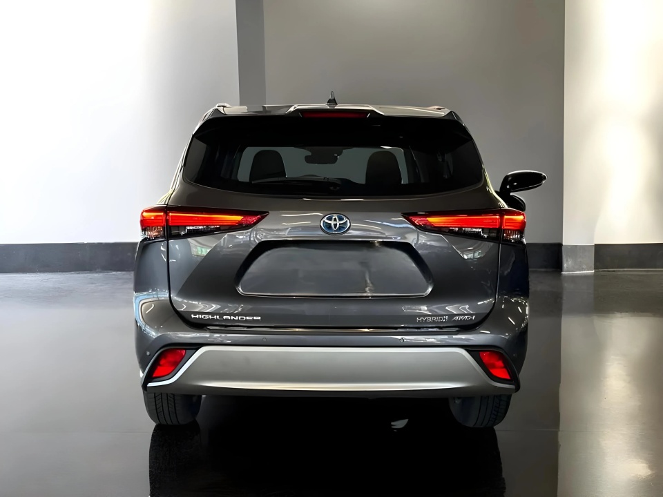 Toyota Highlander 2.5 Hybrid 4x4 Luxury (4)