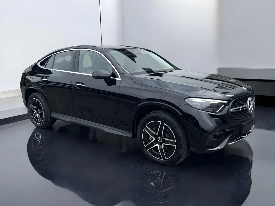 Mercedes-Benz GLC Coupe 300e 4MATIC AMG Line (1)