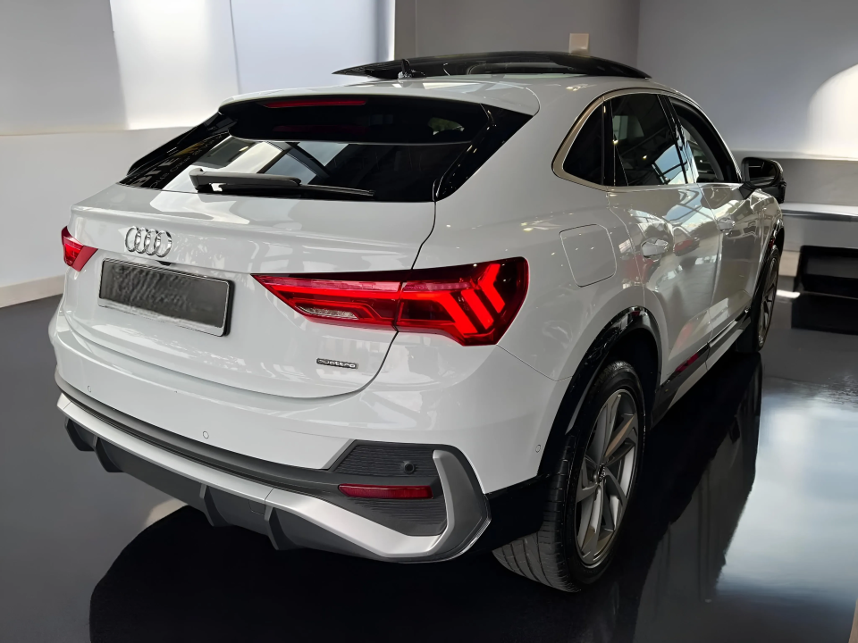 Audi Q3 Sportback 40TDI quattro S tronic S-Line - foto 7