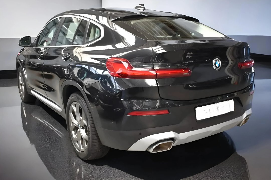 BMW X4 xDrive30i (2)