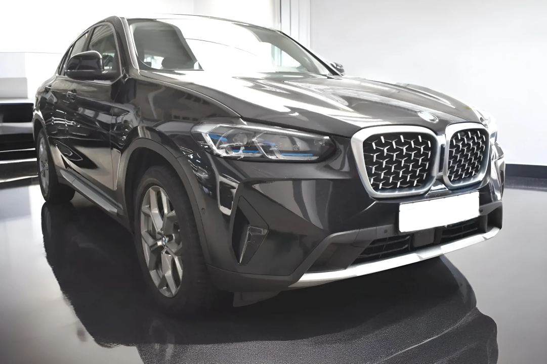 BMW X4 xDrive30i (1)