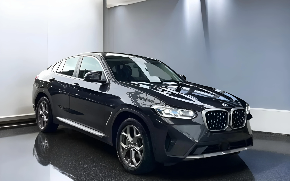 BMW X4 xDrive30i (1)