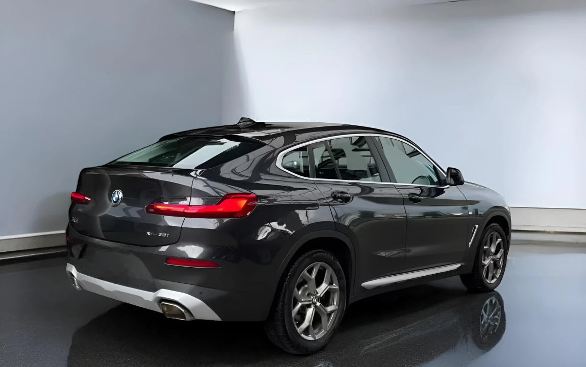 BMW X4 xDrive30i (2)