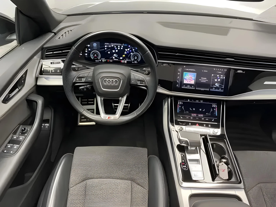 Audi Q8 55 3.0 TFSI e quattro (5)