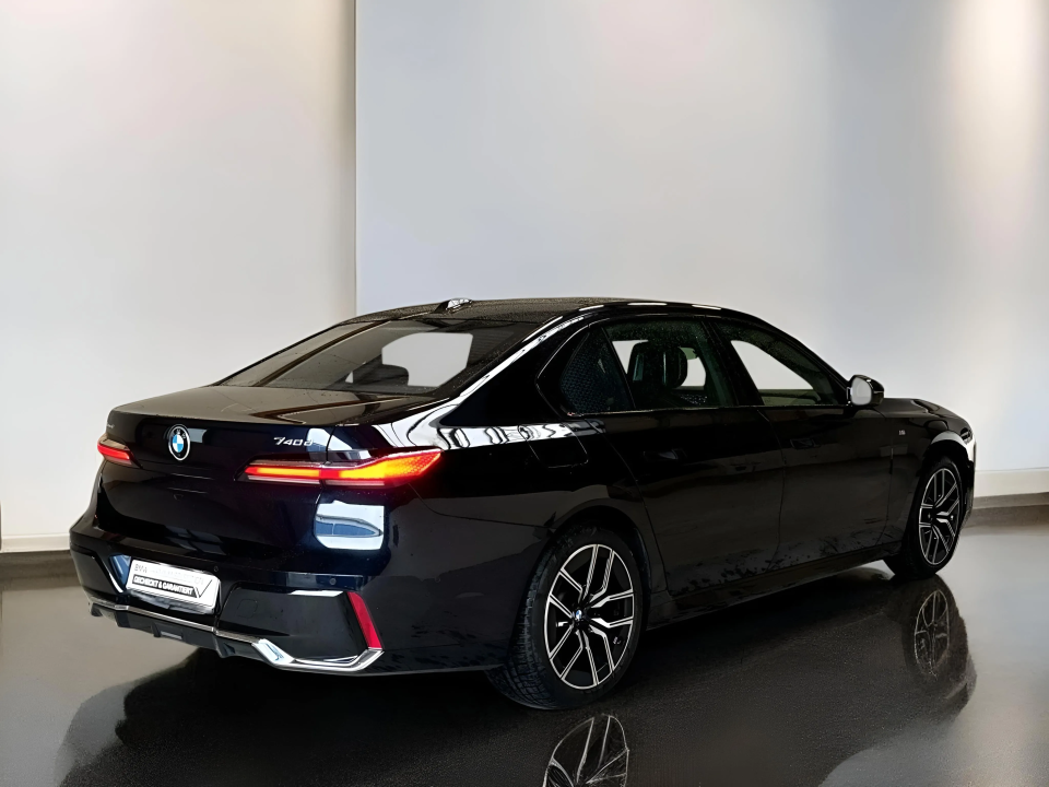 BMW Seria 7 740d xDrive MHEV M-Sport (3)