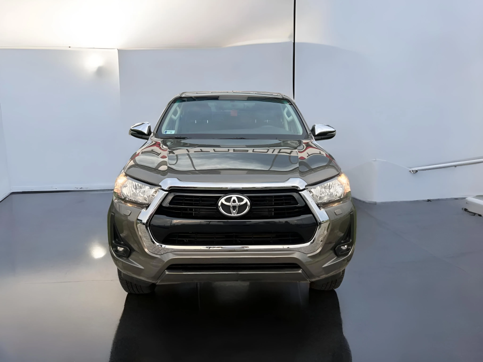 Toyota Hilux COMFORT - foto 8