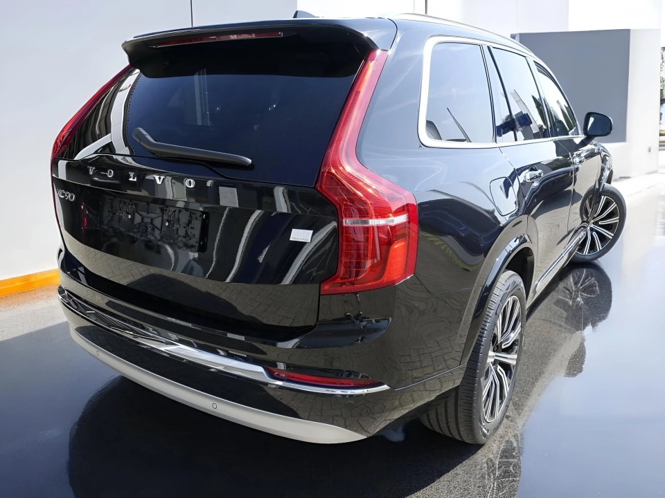 Volvo XC 90 T8 AWD Recharge Inscription (2)