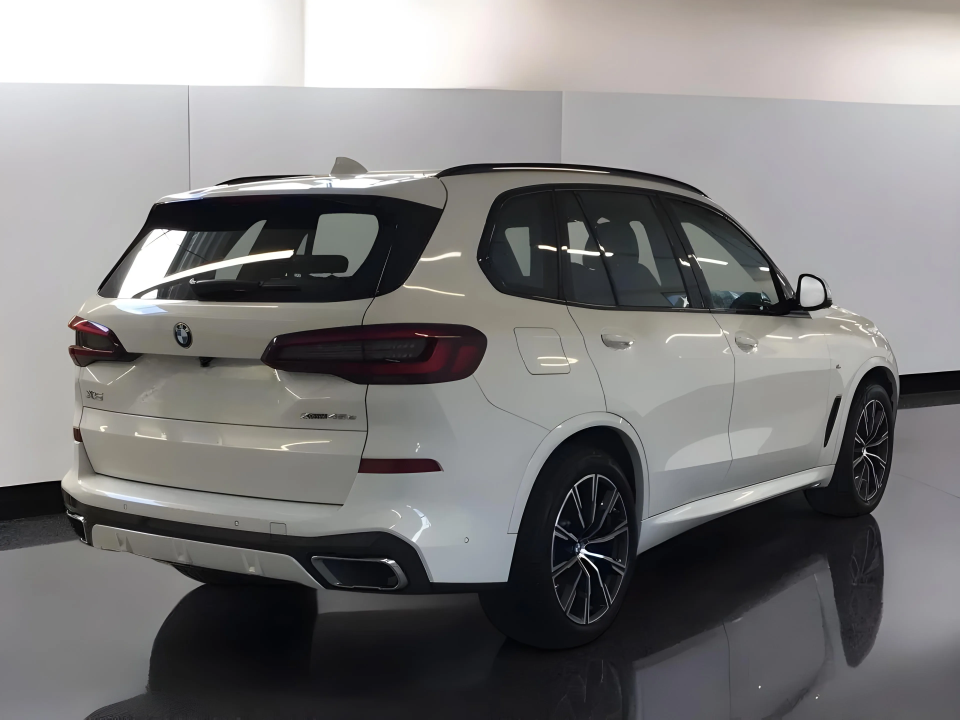 BMW X5 XDRIVE45E (3)