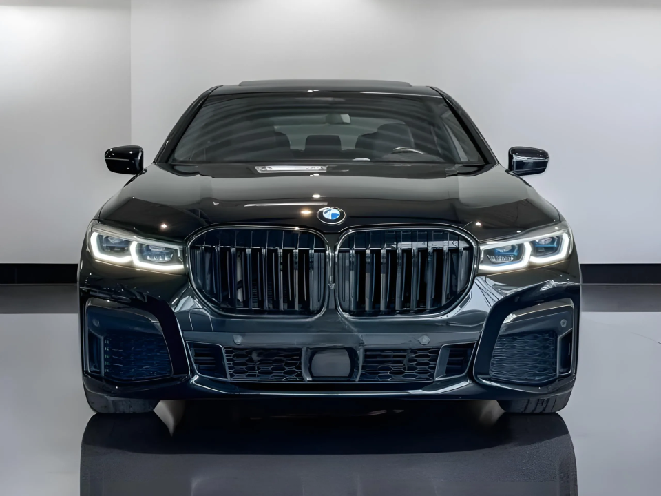 BMW Seria 7 740 d xDrive M Sport (2)