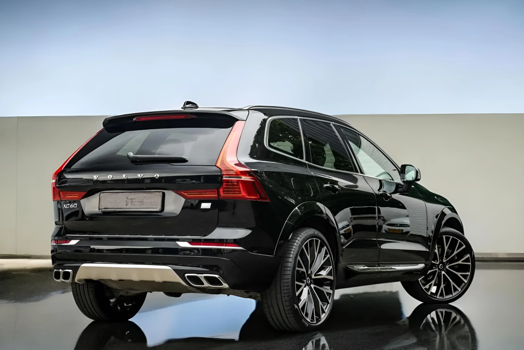 Volvo XC 60 T6 Recharge AWD Inscription (4)