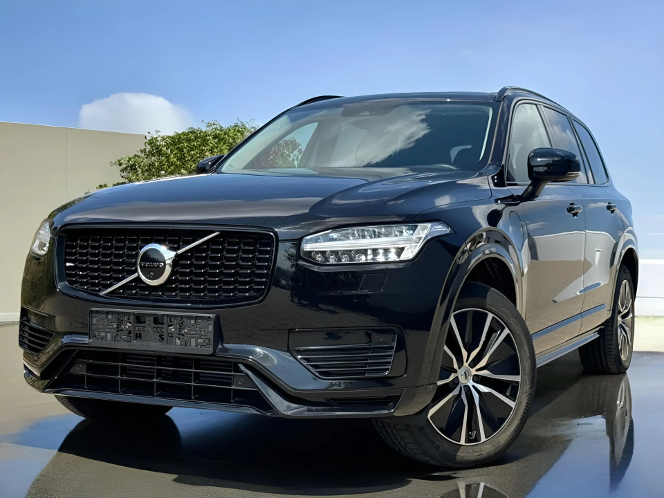 Volvo XC 90 T8 Recharge R-Design (3)