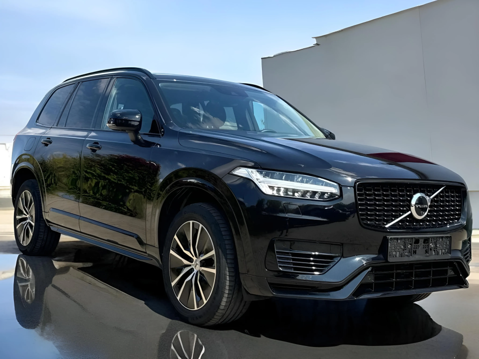 Volvo XC 90 T8 Recharge R-Design (1)