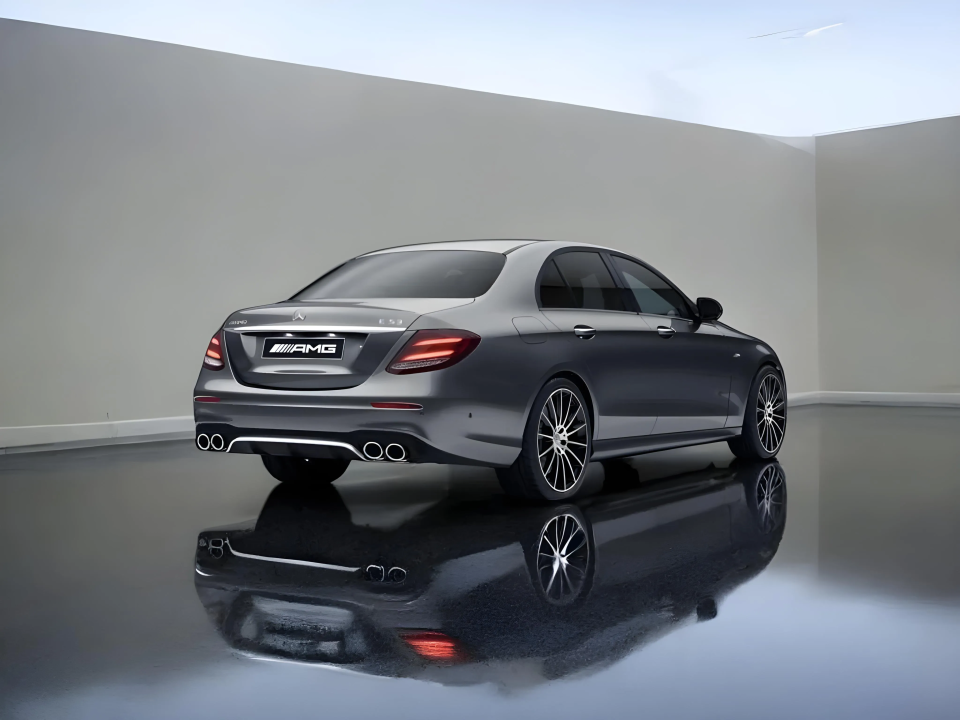 Mercedes-Benz E 53 AMG 4MATIC+ (2)