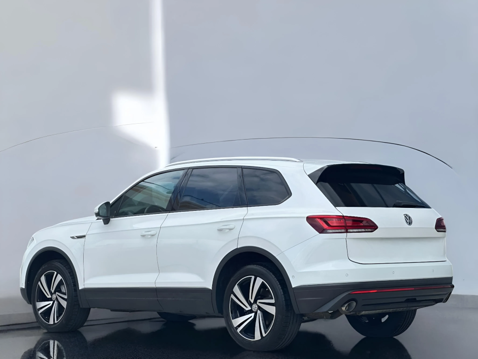 Volkswagen Touareg 4Motion (3)