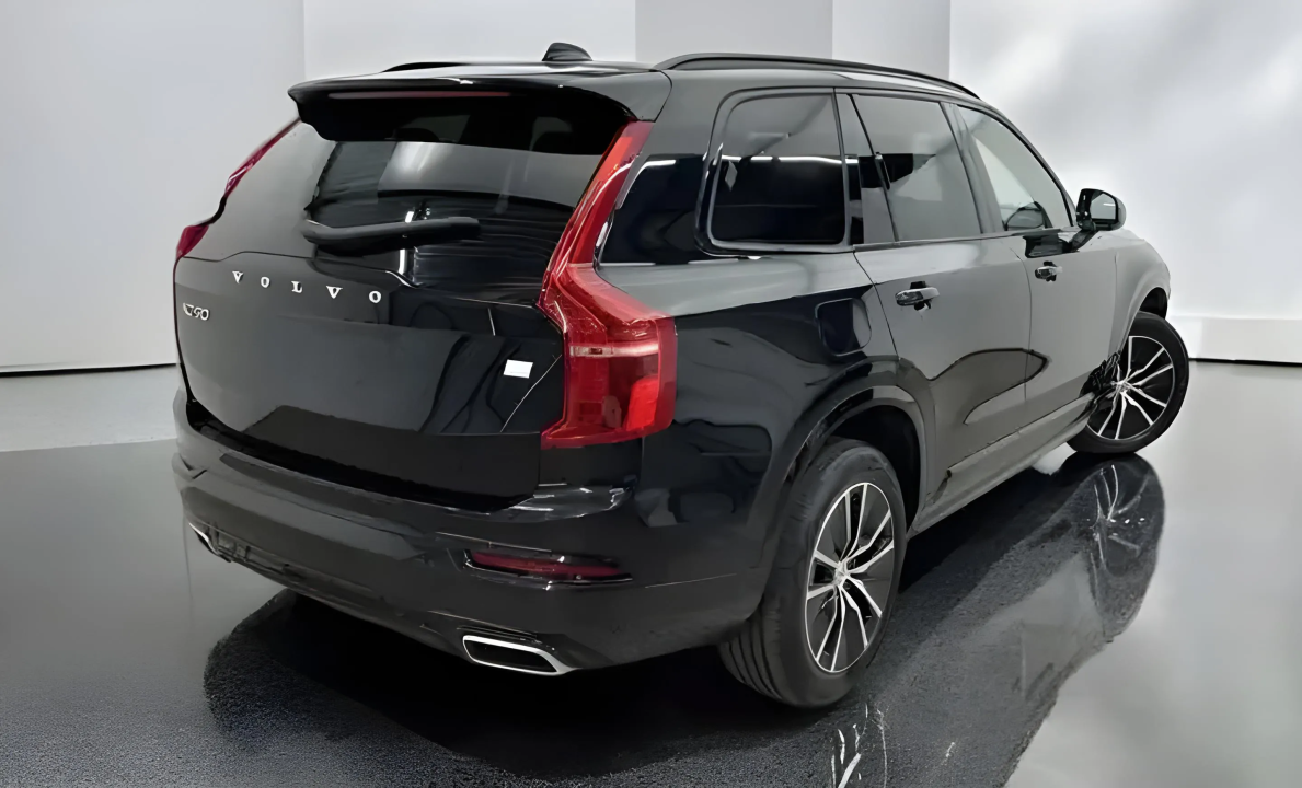 Volvo XC 90 T8 R-DESIGN RECHARGE AWD 7 Locuri (4)