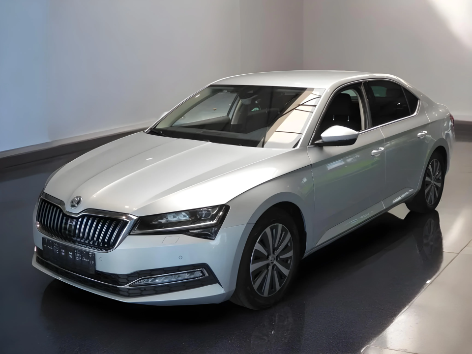 Skoda Superb Lim 2.0 TDI Sportline (4)