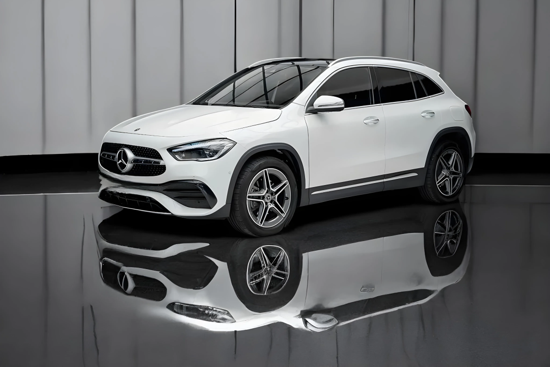 Mercedes-Benz GLA 250 e AMG Burmester - foto 7