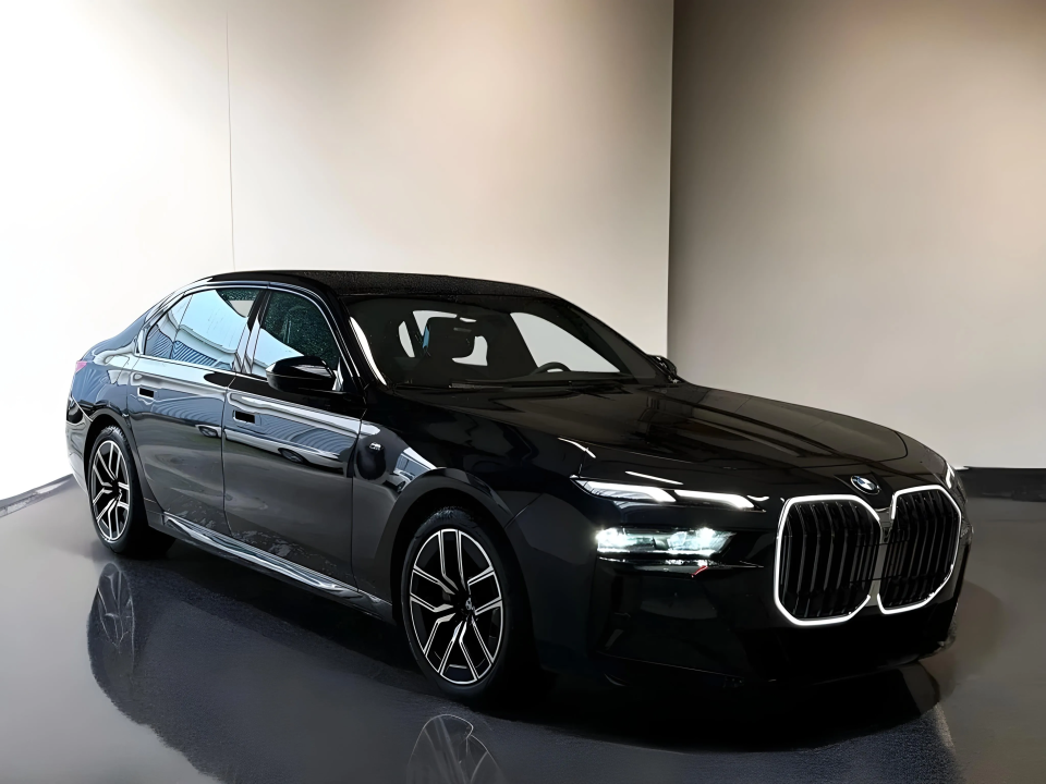 BMW Seria 7 740d xDrive M Sport