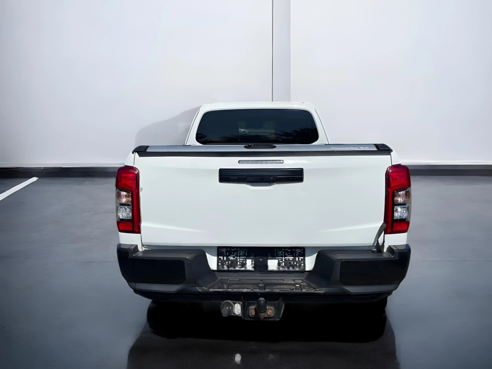 Mitsubishi L200 Plus Club Cab 4WD (4)