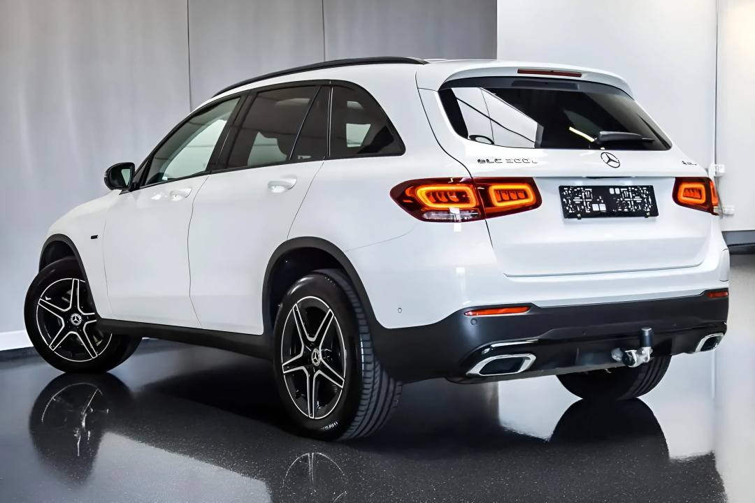 Mercedes-Benz GLC SUV 300e 4MATIC AMG Line - foto 6