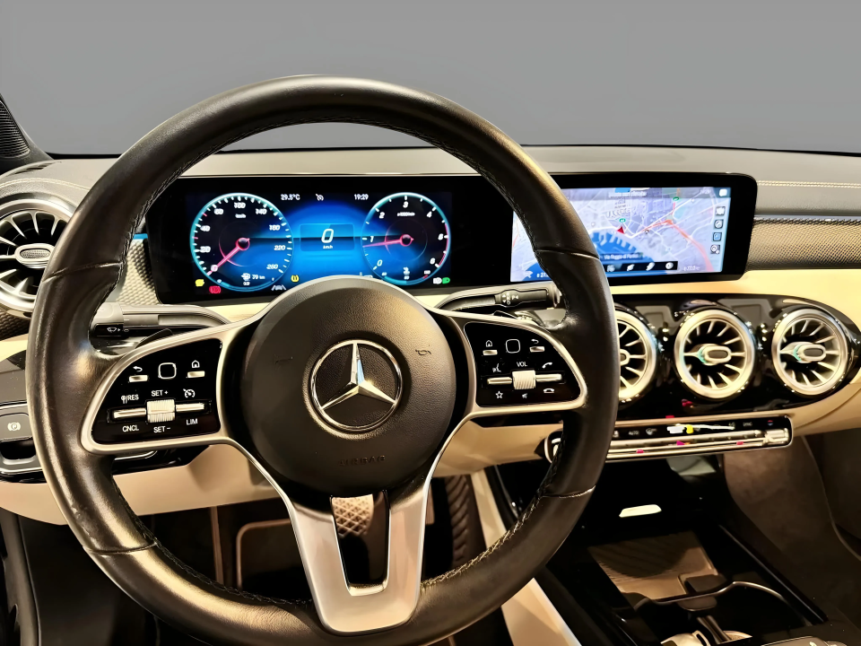 Mercedes-Benz CLA 200d 8G-DCT - foto 8