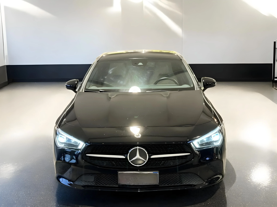 Mercedes-Benz CLA 200d 8G-DCT (1)