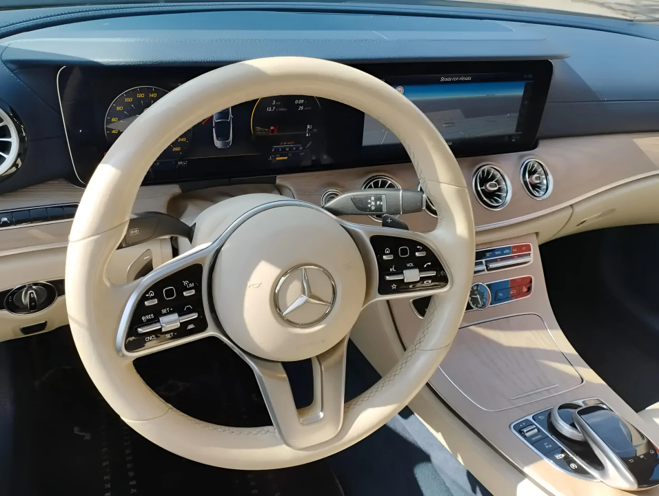 Mercedes-Benz E 220d 4MATIC Cabriolet (3)