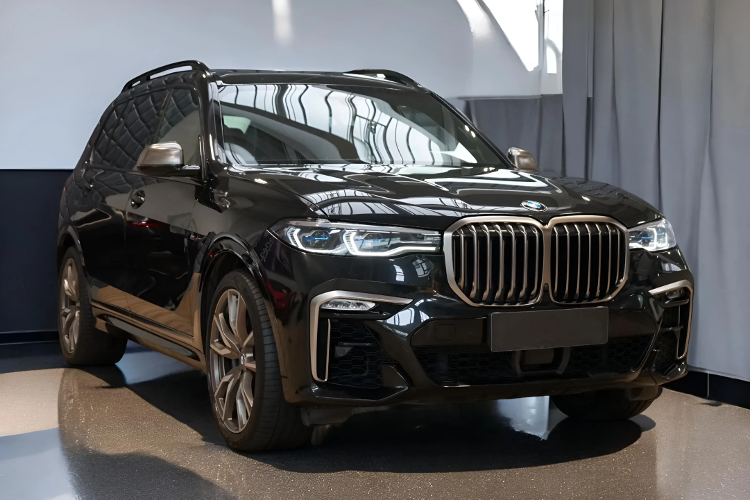 BMW X7 M50d xDrive M-Sport (1)