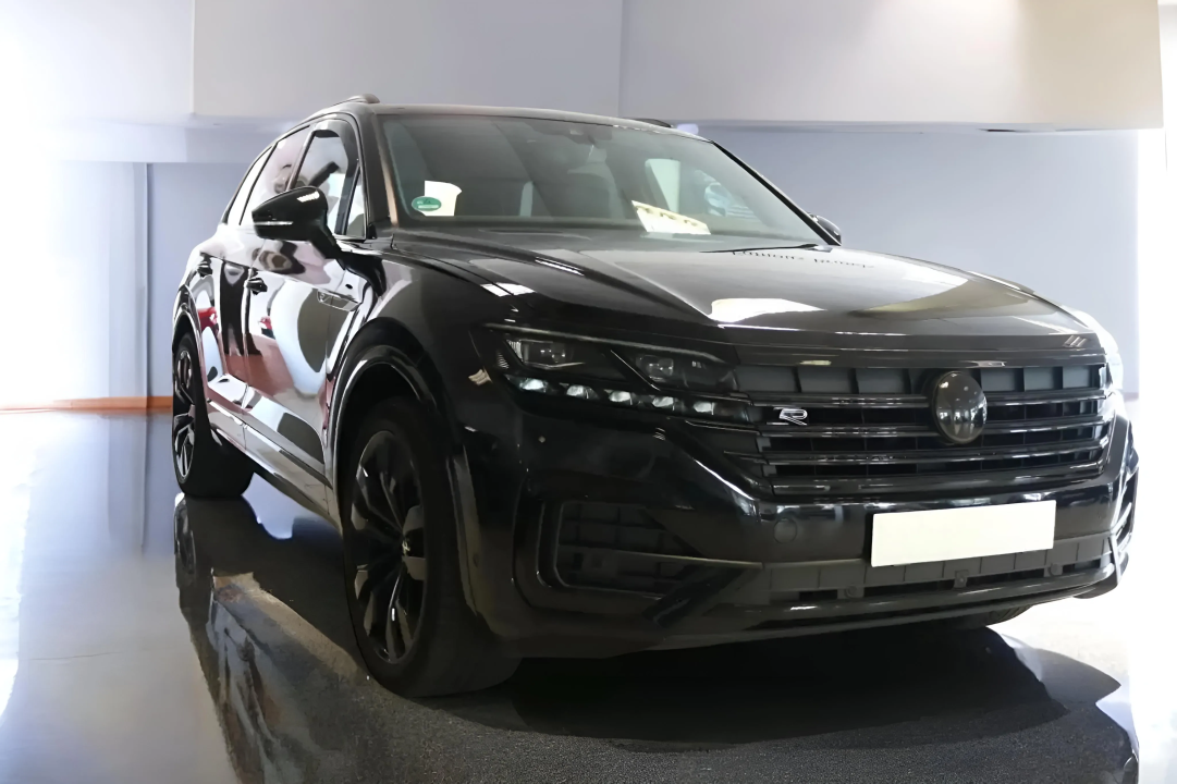 Volkswagen Touareg 3.0 V6 TDI R-Line (1)