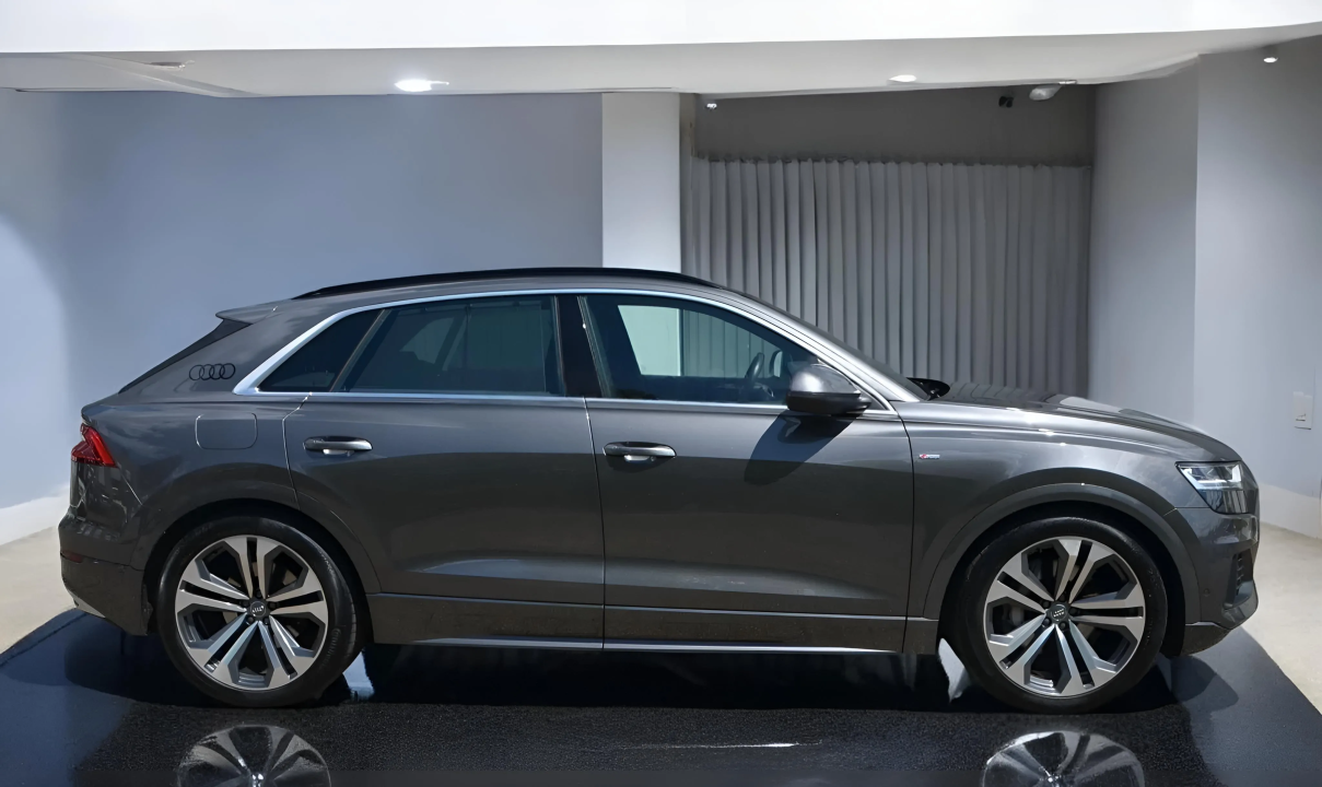 Audi Q8 50 TDI quattro tiptronic S-Line (2)