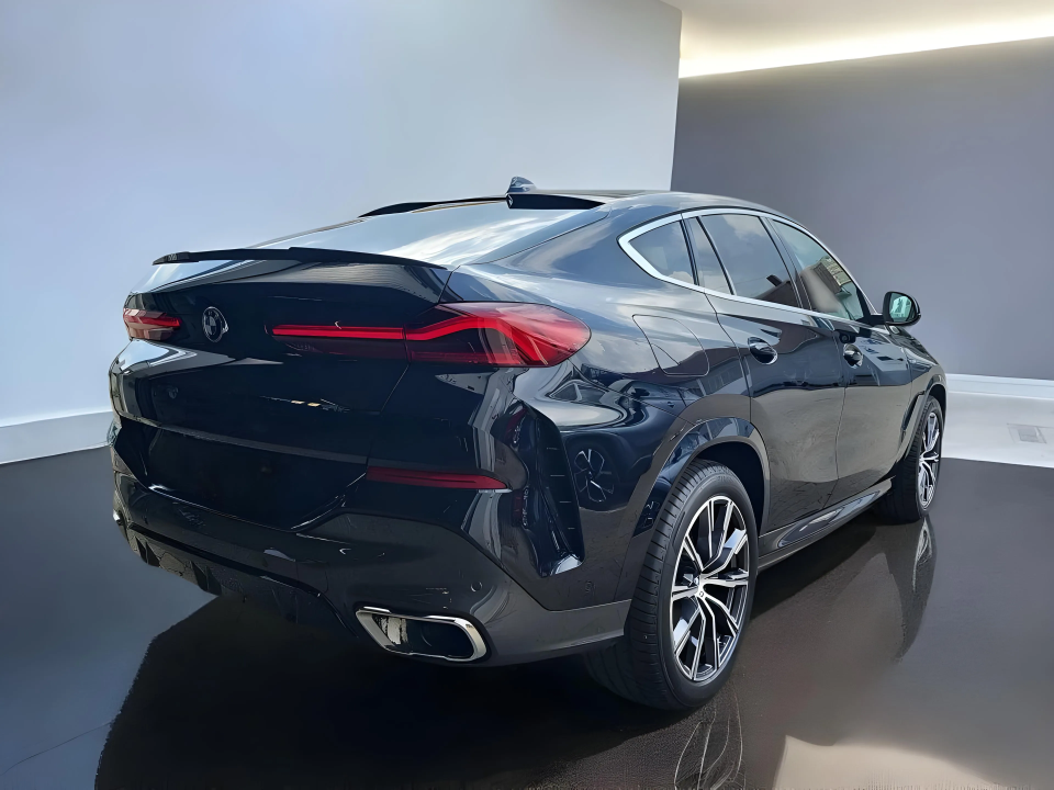 BMW X6 XDRIVE40D (2)