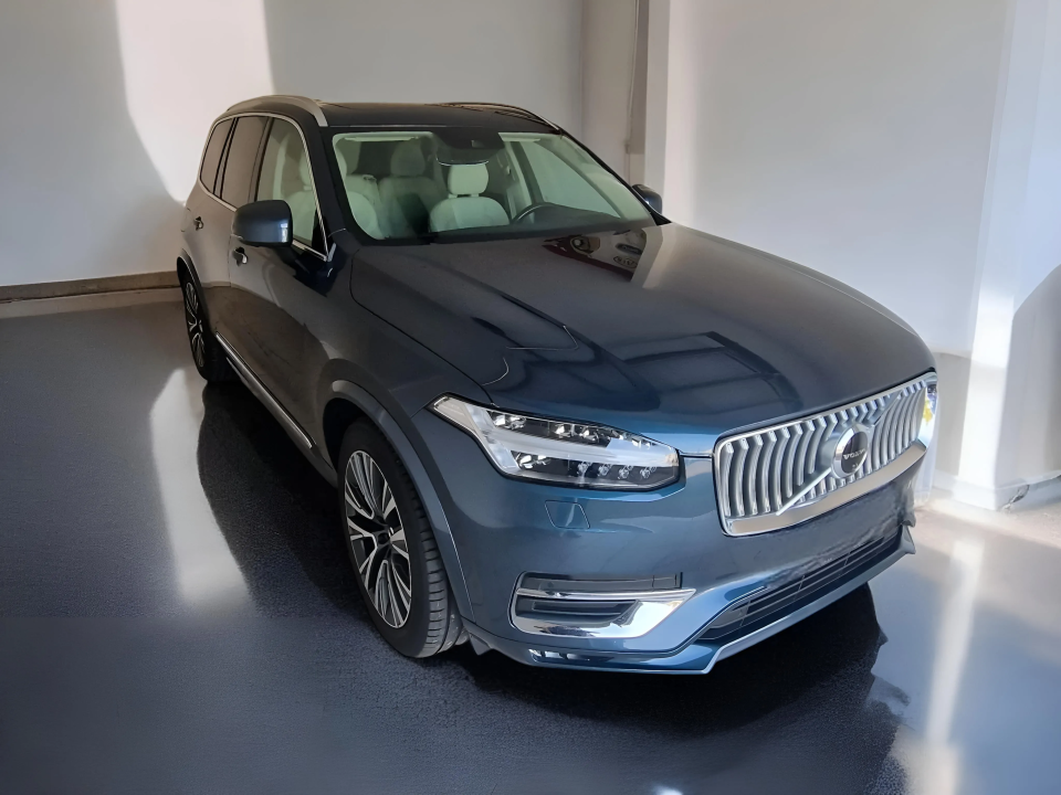 Volvo XC 90 2.0 D5 AWD Inscription (1)