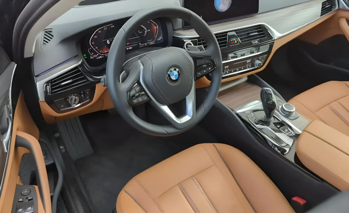 BMW Seria 5 540d xDrive Touring - foto 6