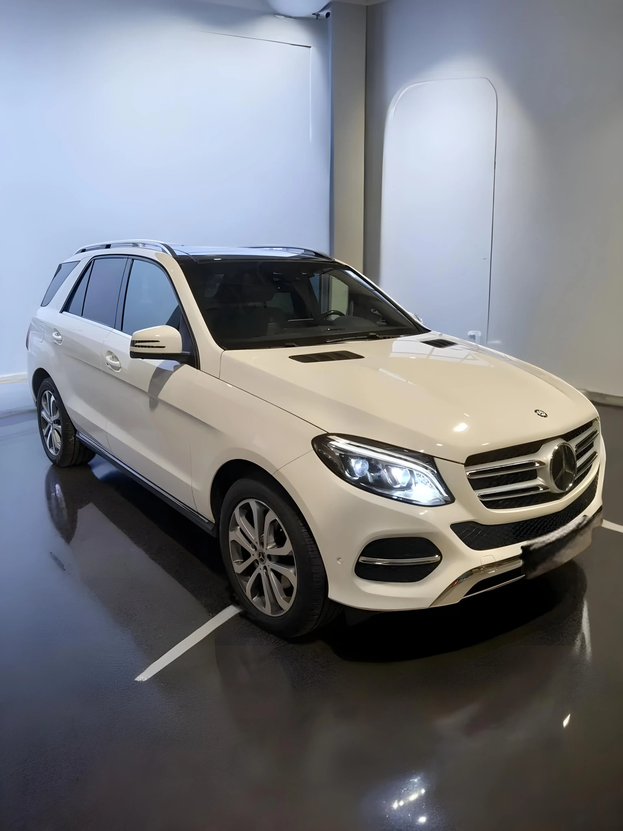 Mercedes-Benz GLE 350 d 4Matic (1)