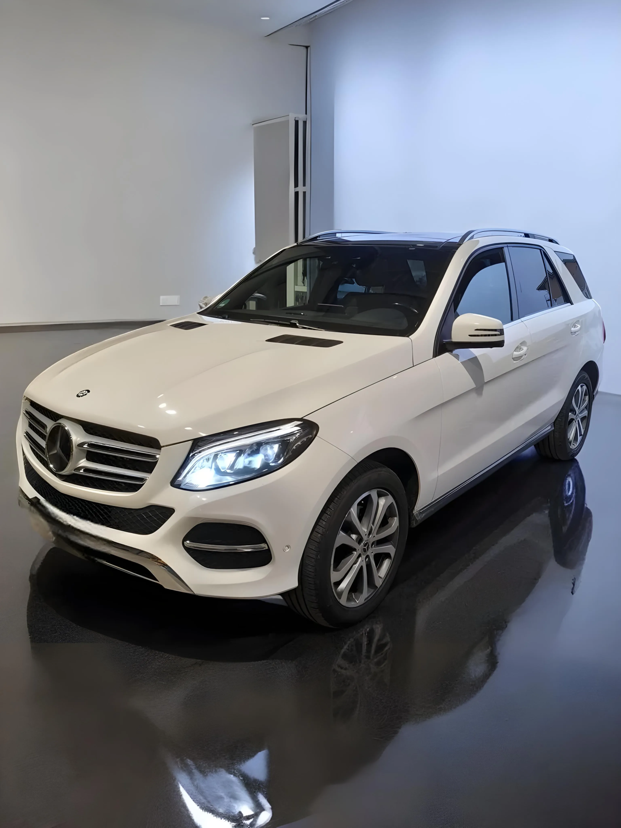 Mercedes-Benz GLE 350 d 4Matic (5)