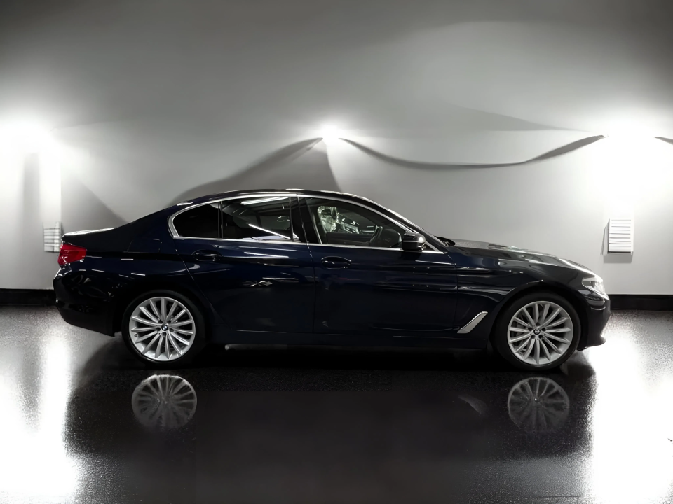 BMW Seria 5 540i xDrive Luxury Line (2)