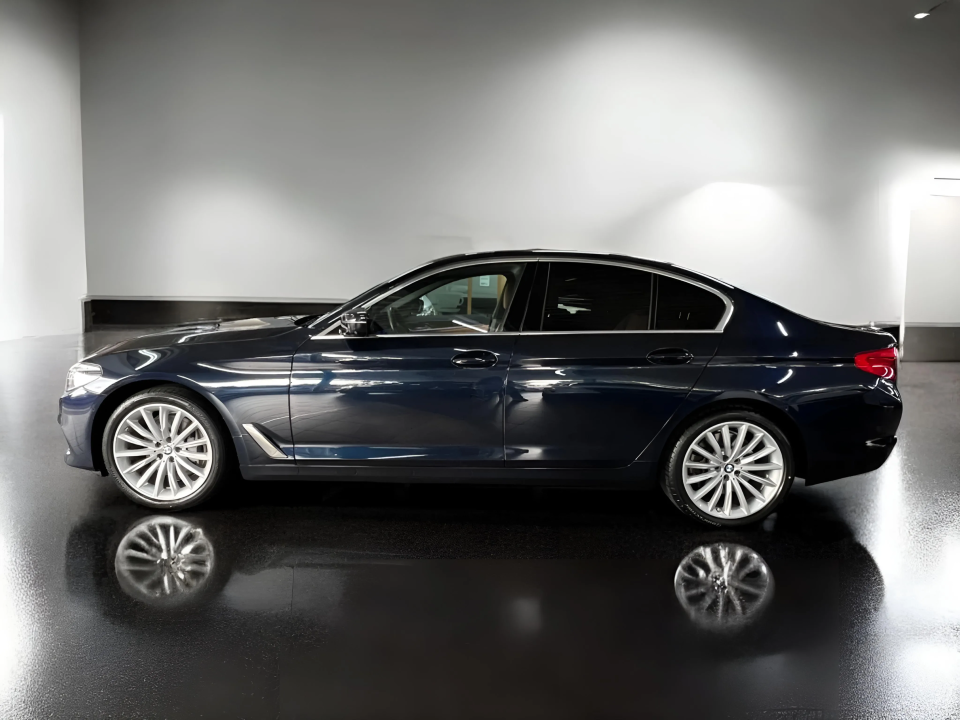 BMW Seria 5 540i xDrive Luxury Line (5)