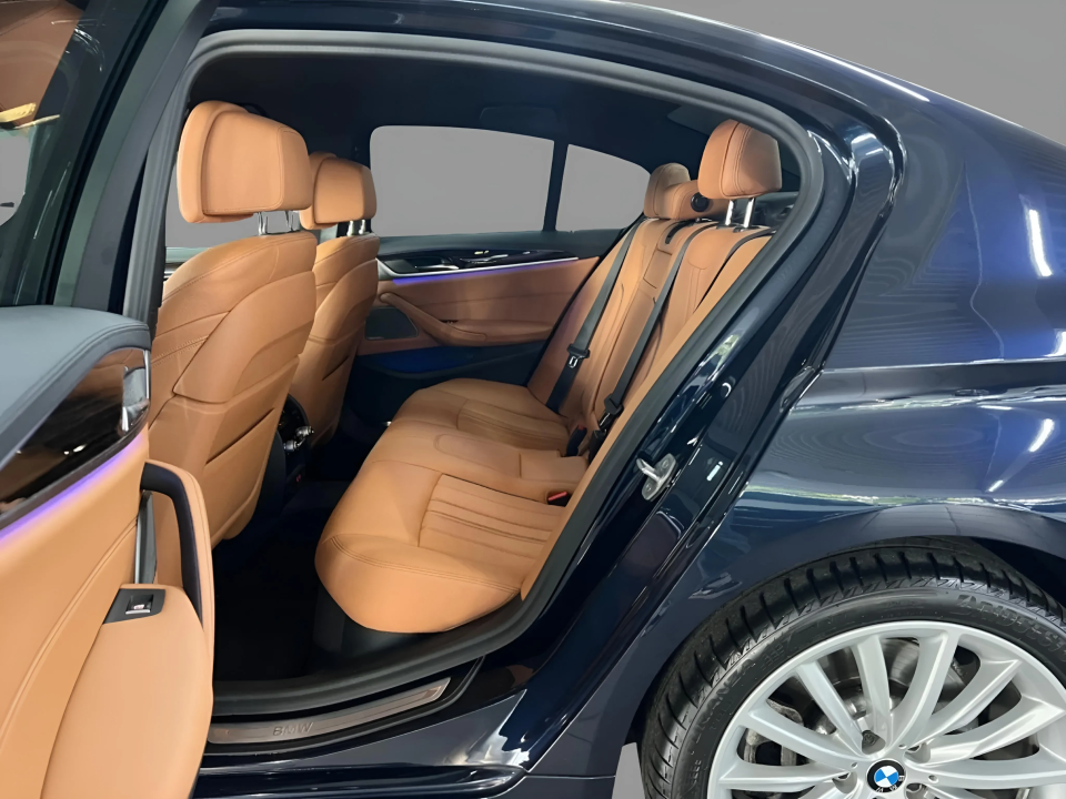 BMW Seria 5 540i xDrive Luxury Line - foto 13