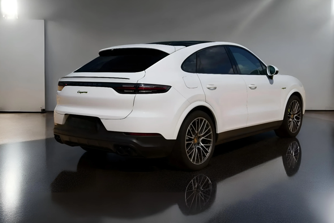 Porsche Cayenne Coupe E-Hybrid Platinum Edition (3)