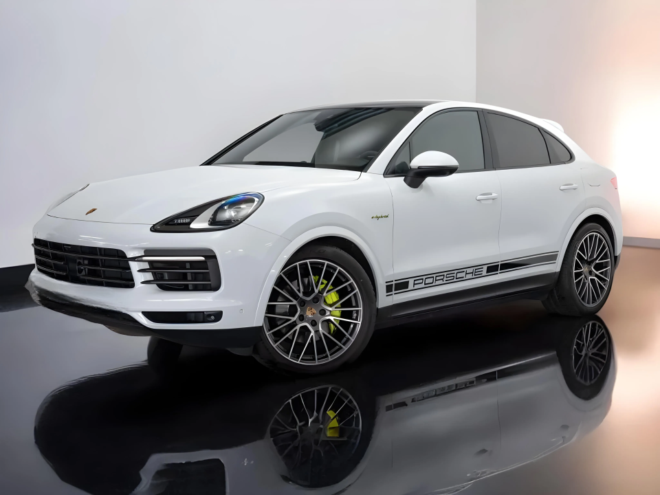 Porsche Cayenne Coupe E-Hybrid Platinum Edition