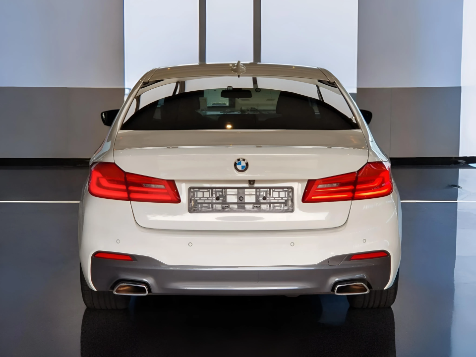 BMW Seria 5 540d xDrive M-Sport - foto 6