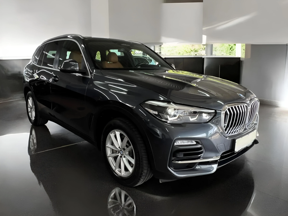 BMW X5 xDrive30d (1)