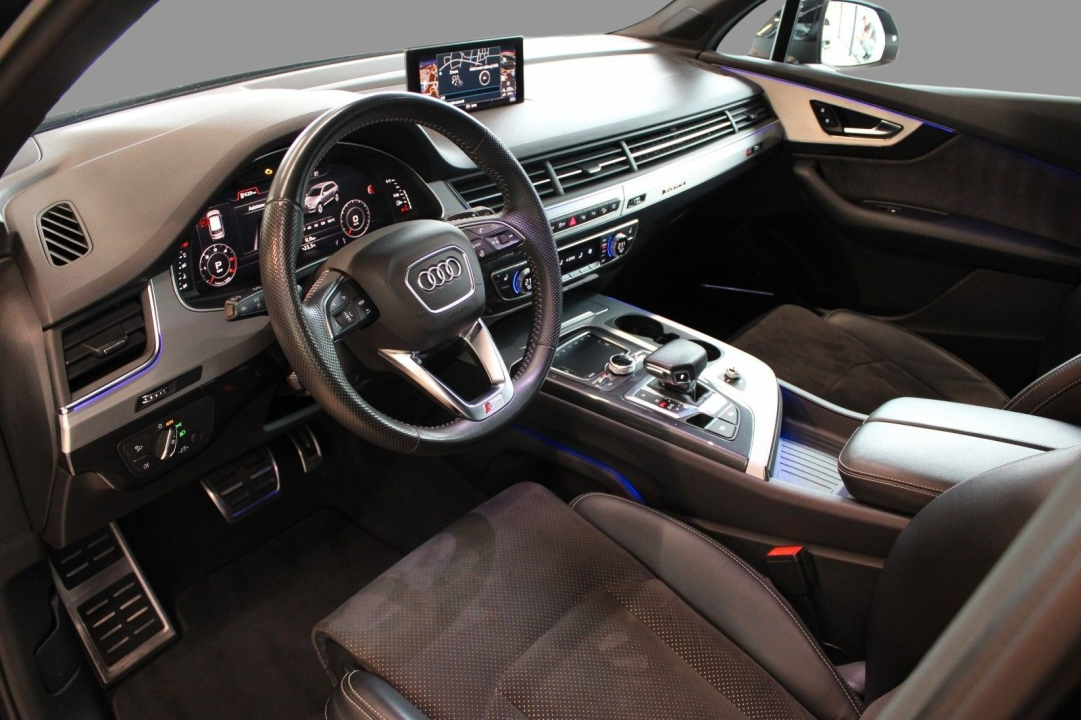 Audi Q7 50 TDI quattro S-line (5)